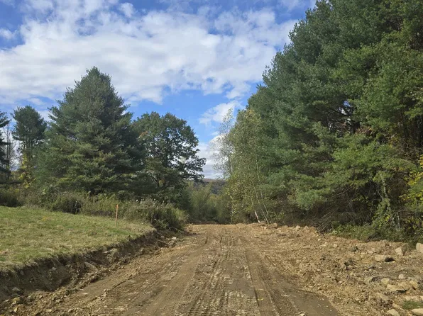 377 Coach Road, Chester, VT 05143