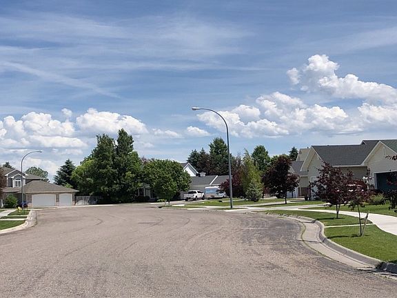 4th image of 5841 La Quinta Dr