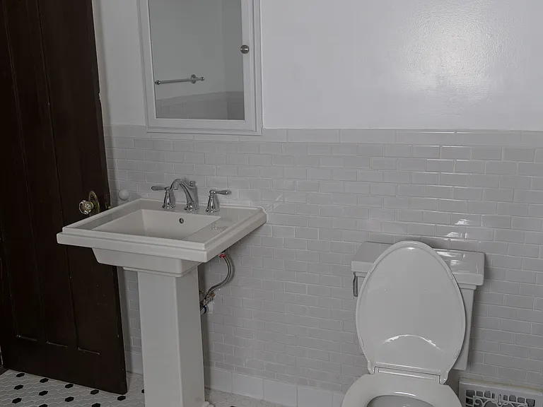10003 Newton Ave — Photo 11