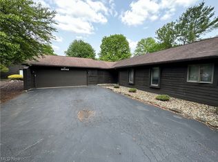 3504 Somerset Dr UNIT B, Youngstown, OH 44505