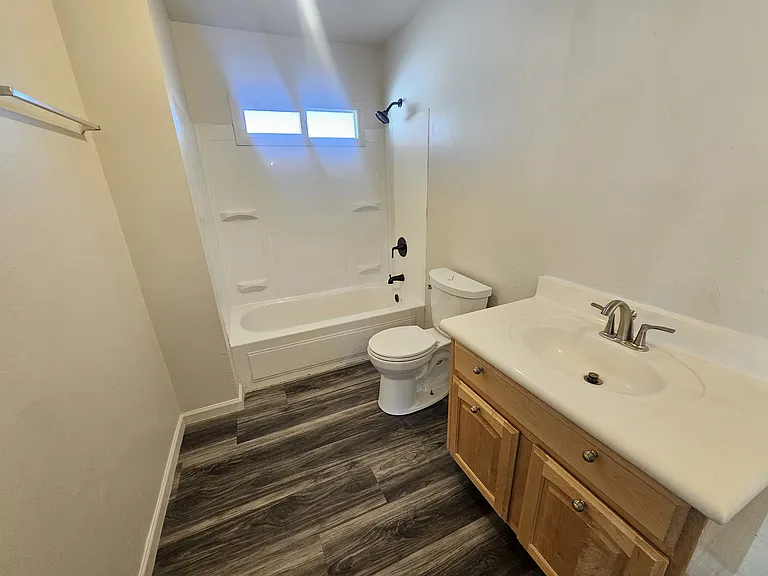 7928 W Earll Dr — Photo 5