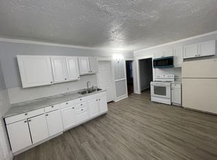 184 Bartlett St #5, Lewiston, ME 04240