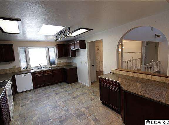 2nd image of 3424 Meadowlark Dr