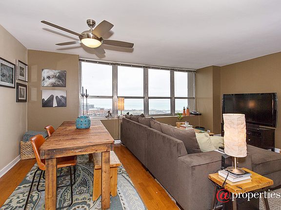 Living Room / Dining Room