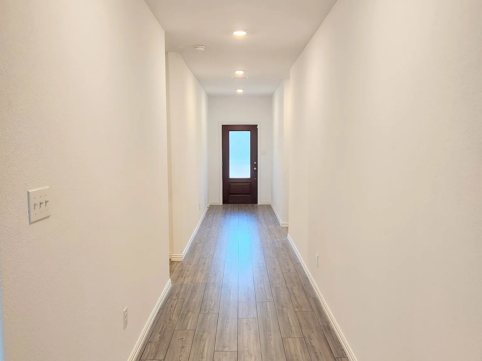 4 bed, 1838 sqft, $1,895 — Photo 3