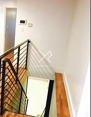 Rented by Yaffa Realty LLC | media 34