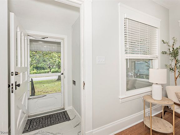 5th image of 3412 Euclid Heights Blvd