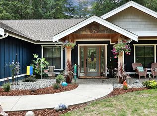 994 Rehberg Rd, Greenbank, WA 98253