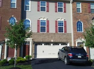 904 Pointe View Dr, Mars, PA 16046