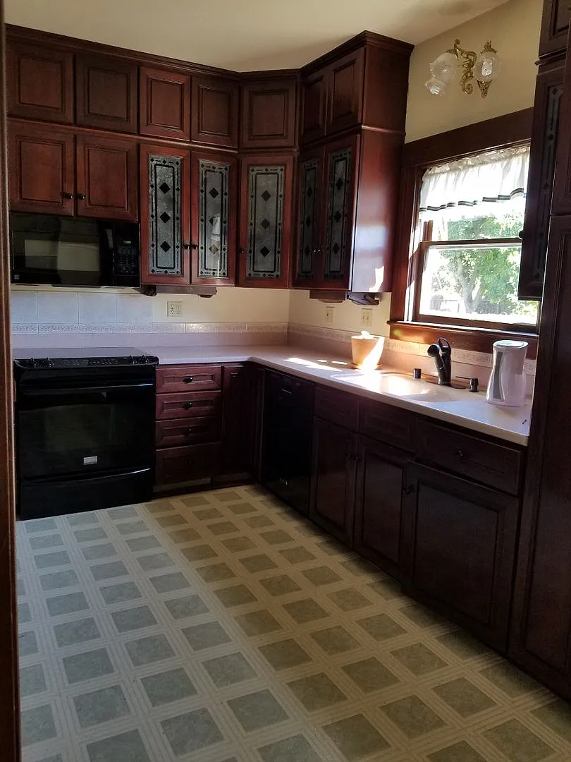 1 Bedroom House Near Downtown SLO — Photo 2