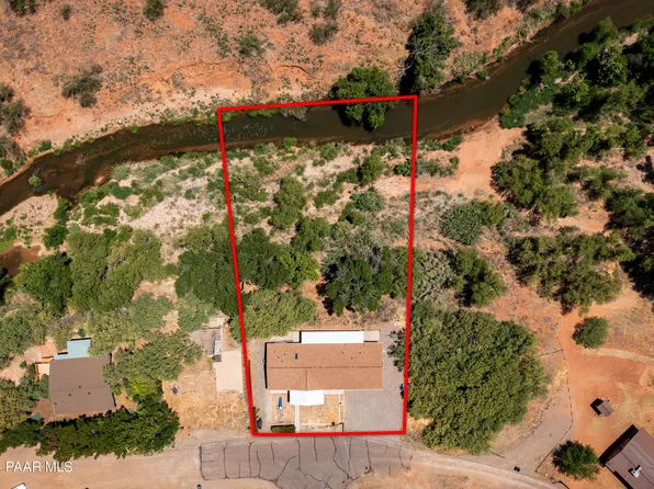 10915 E Austin Cir, Cornville, AZ 86325