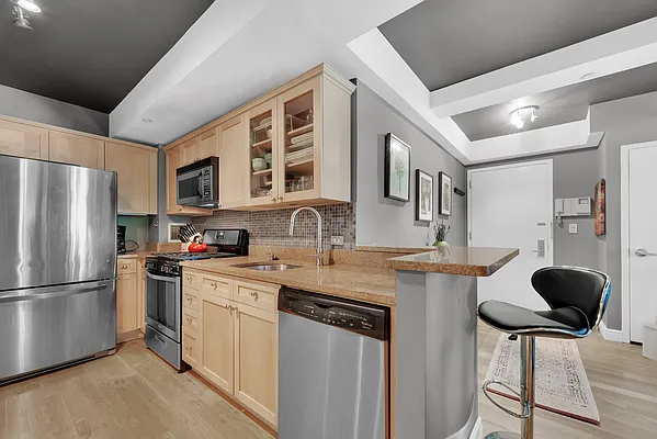 Rented by Douglas Elliman | media 9