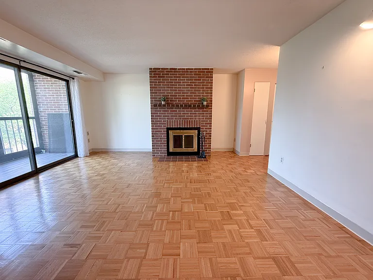 1580 Massachusetts Ave #5G — Photo 2