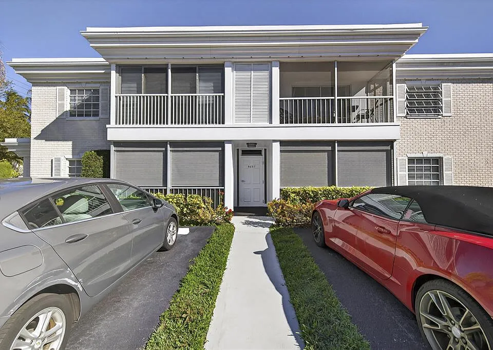 6457 Bay Club Dr #4