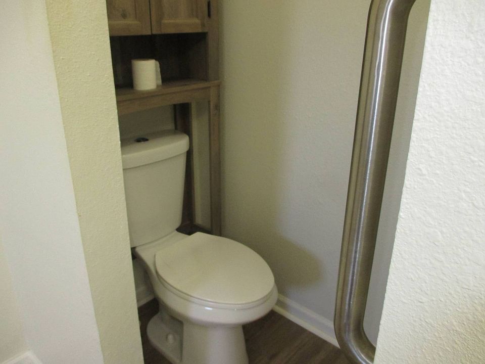 190 Brentwood Dr #190, photo 19