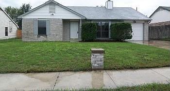 1st image of 2306 Hemlock Dr