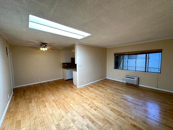 2nd image of 4518 Vista Del Monte Ave APT 6