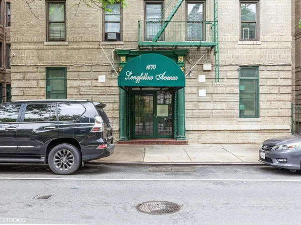 1670 Longfellow Avenue image 12 of 14