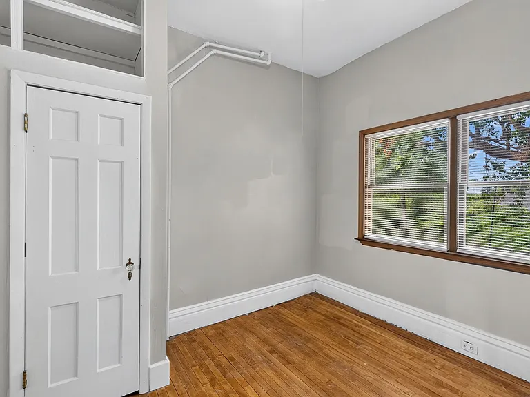 515 Whitall St #A — Photo 11