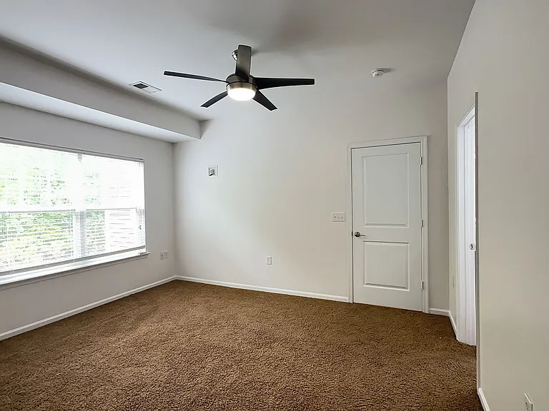 662 Lacy Oak Dr — Photo 21