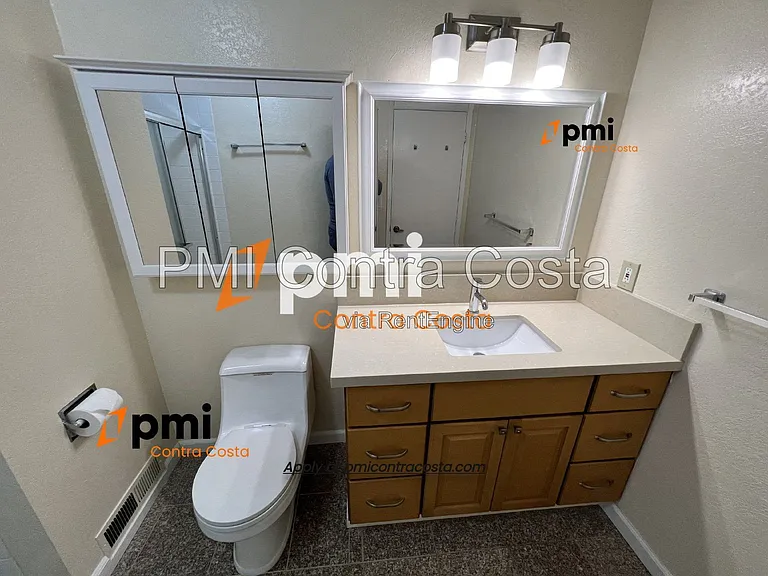 1930 Olmo Way — Photo 17