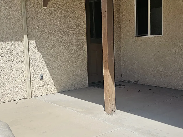 1641 Porter St — Photo 23