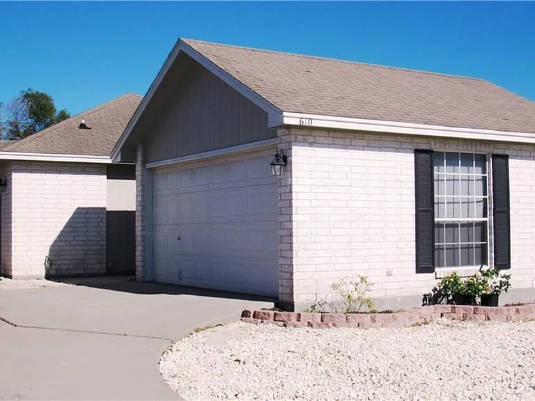 610 Kaipo Dr — Photo 1