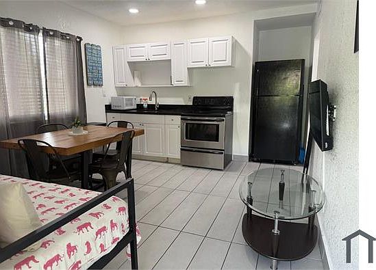 4th image of 5501 NW 6th Ave