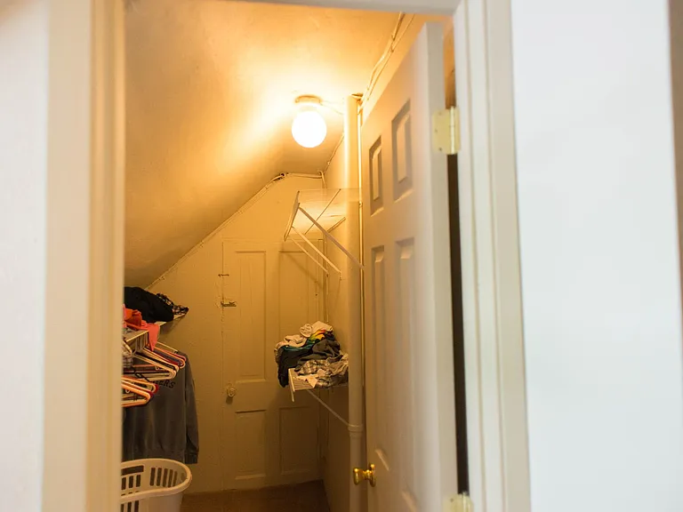 324 11th St N #8 — Photo 5