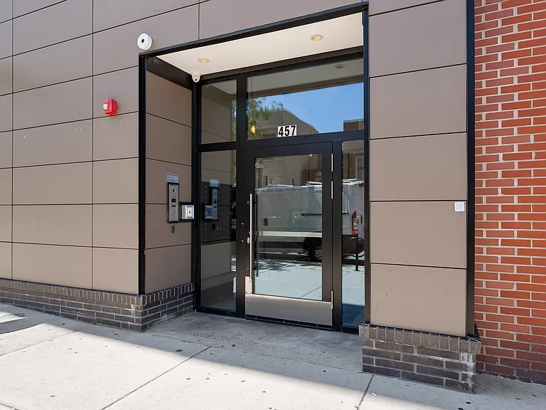 457 W Broadway #502 — Photo 36