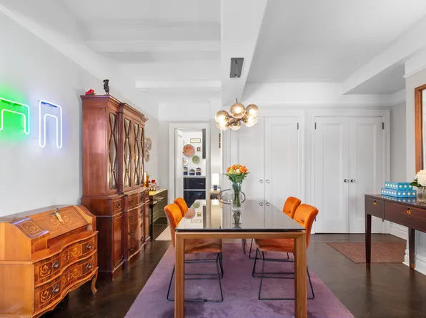 340 Riverside Drive image 4 of 12