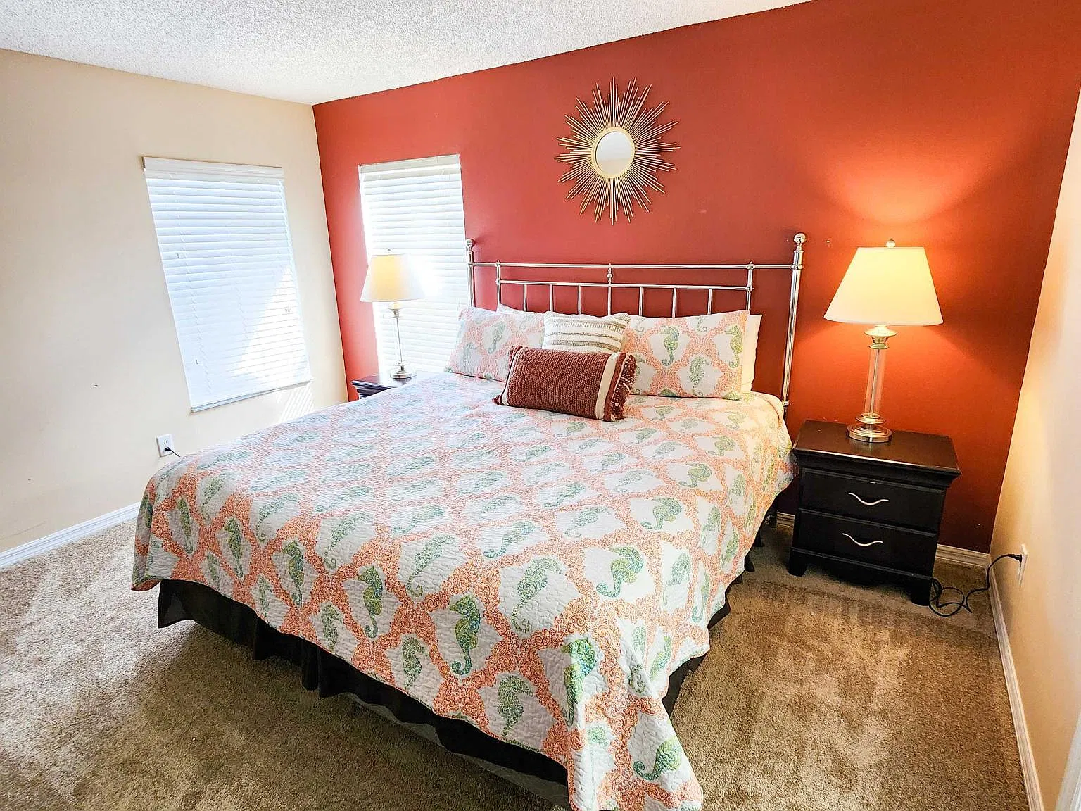 7 bed, 4.5 bath, 2881 sqft, $4,500 — Photo 4