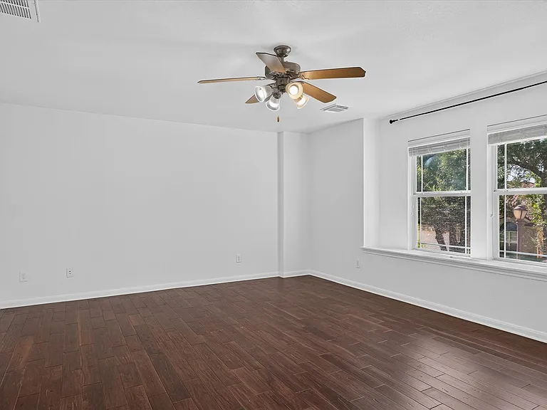 15324 Interlachen Dr — Photo 24