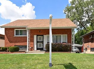 8410 S Kenwood Ave, Chicago, IL
