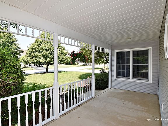 3rd image of 2495 Westchester Ct