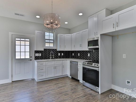 4th image of 1200 Goldsboro Ave #2