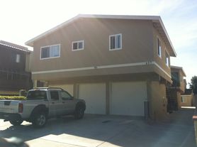 407 N. Elena Avenue, 2