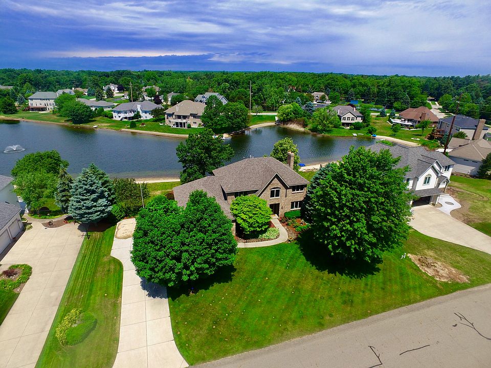 1st image of 156 Bay Meadows Dr