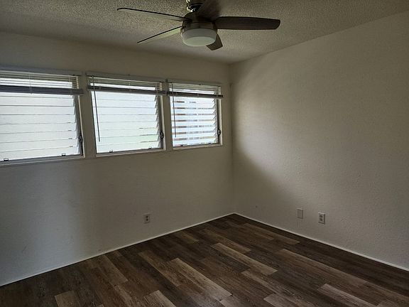 2nd image of 75-6100 Alii Dr APT D22