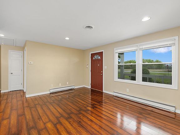 5th image of 11818 Thiele Rd