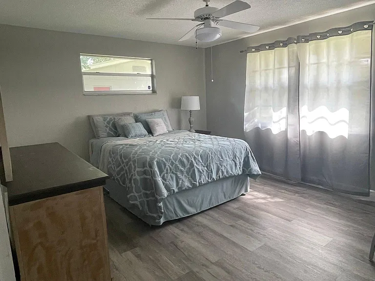 1225 Sunland Rd — Photo 13