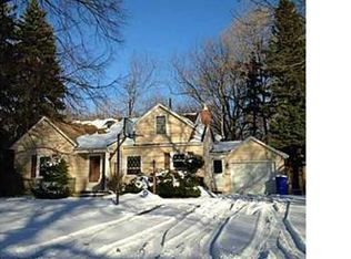 80 Woodhill Dr, Rochester, NY 14616