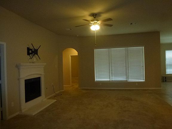 4th image of 22051 Mission Canyon Ln