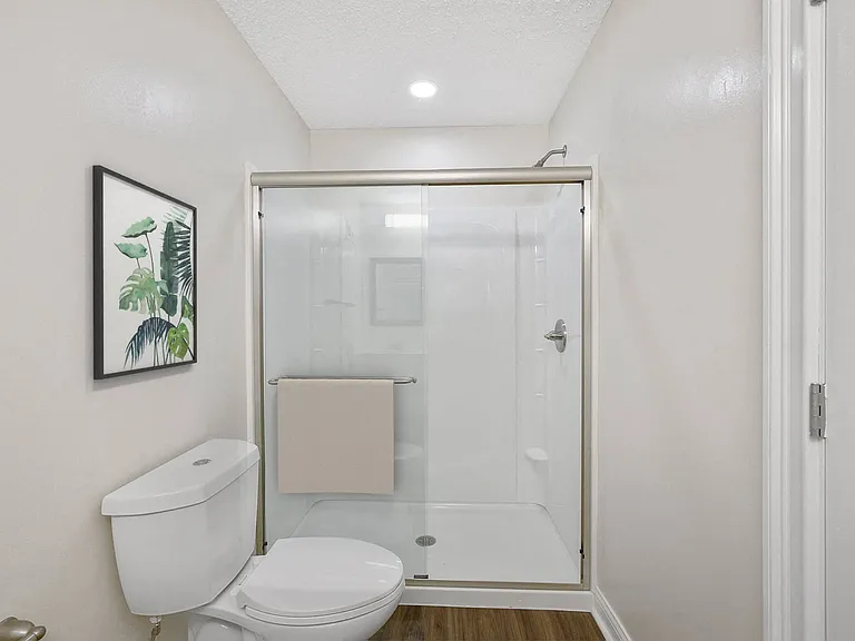 Harpers Point Apartments* — Photo 31