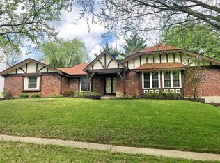 14233 Reelfoot Lake Dr, Chesterfield, MO 63017