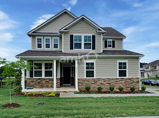 2000 Bennett Dr, Lebanon, TN 37087