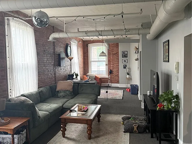775 Park Ave — Photo 3