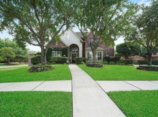 8018 Clearwater Xing, Humble, TX 77396