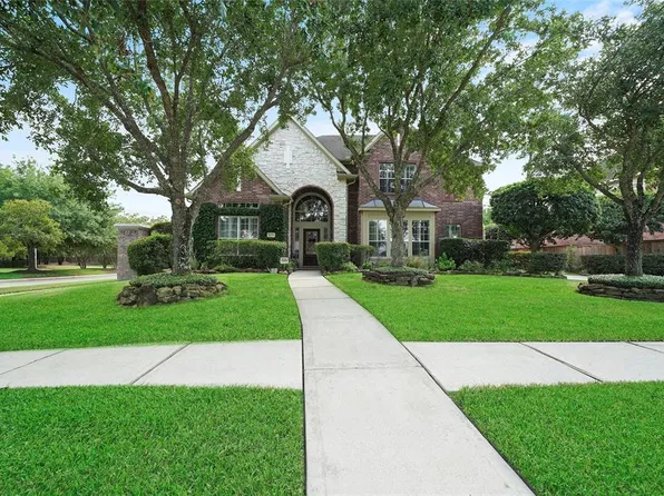 8018 Clearwater Xing, Humble, TX 77396