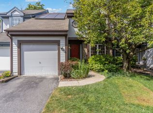 34 Tivoli Lake Ct, Silver Spring, MD 20906